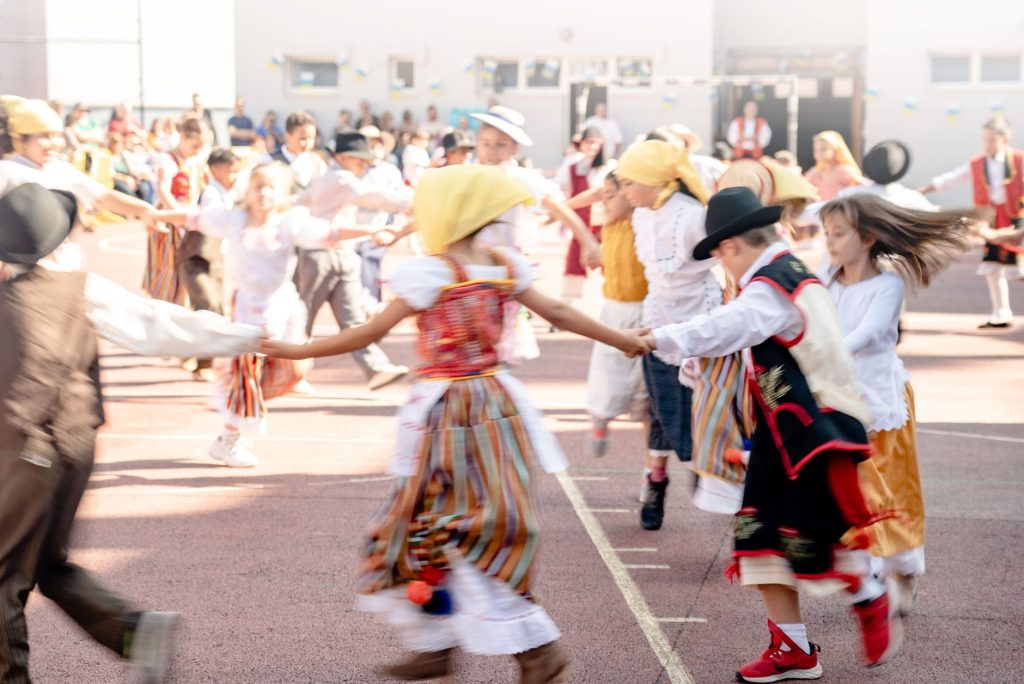Dès le retour des cours, la danse country fait peau neuve